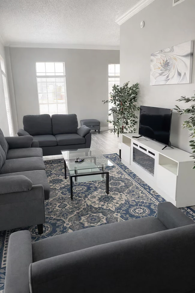 1 Bed 1 Bath Fully Furnished Luxury Renovated 1444 floor plan